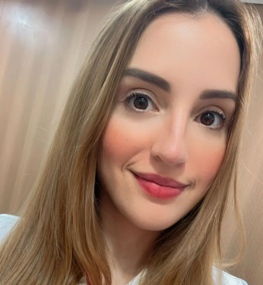 Roberta Vicente Leite Viana Menezes